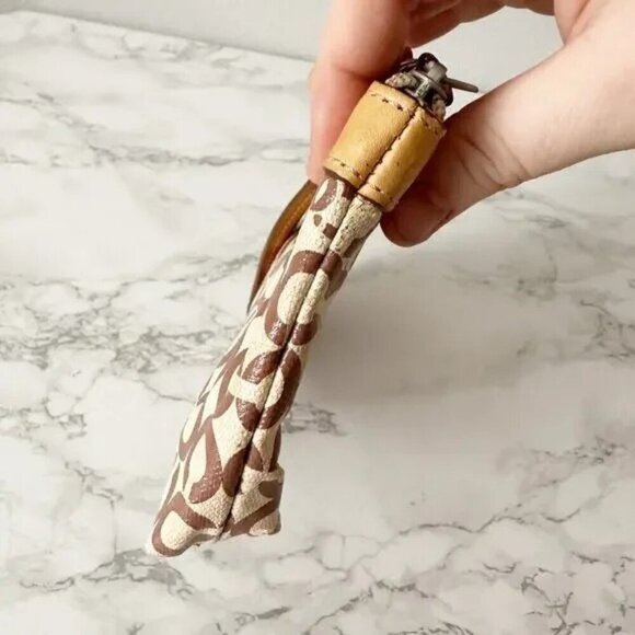 Coach Op Art Tan Brown Pleated Coated Canvas Large Zip Top Wristlet - Picture 5 of 13